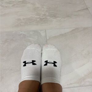 Preloved Under Armour White Ankle Socks